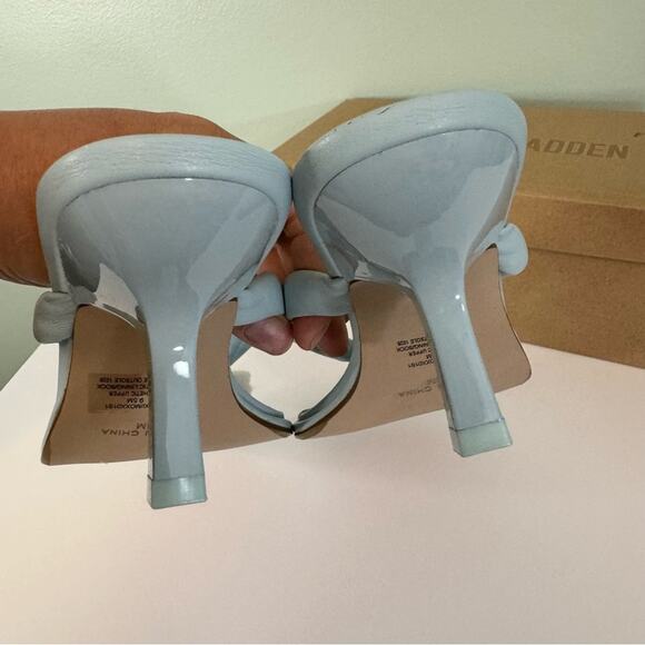 Steve Madden Women's Moxxi Heeled Square Open Toe Slip On Sandal Light Blue 9.5 - Picture 8 of 11